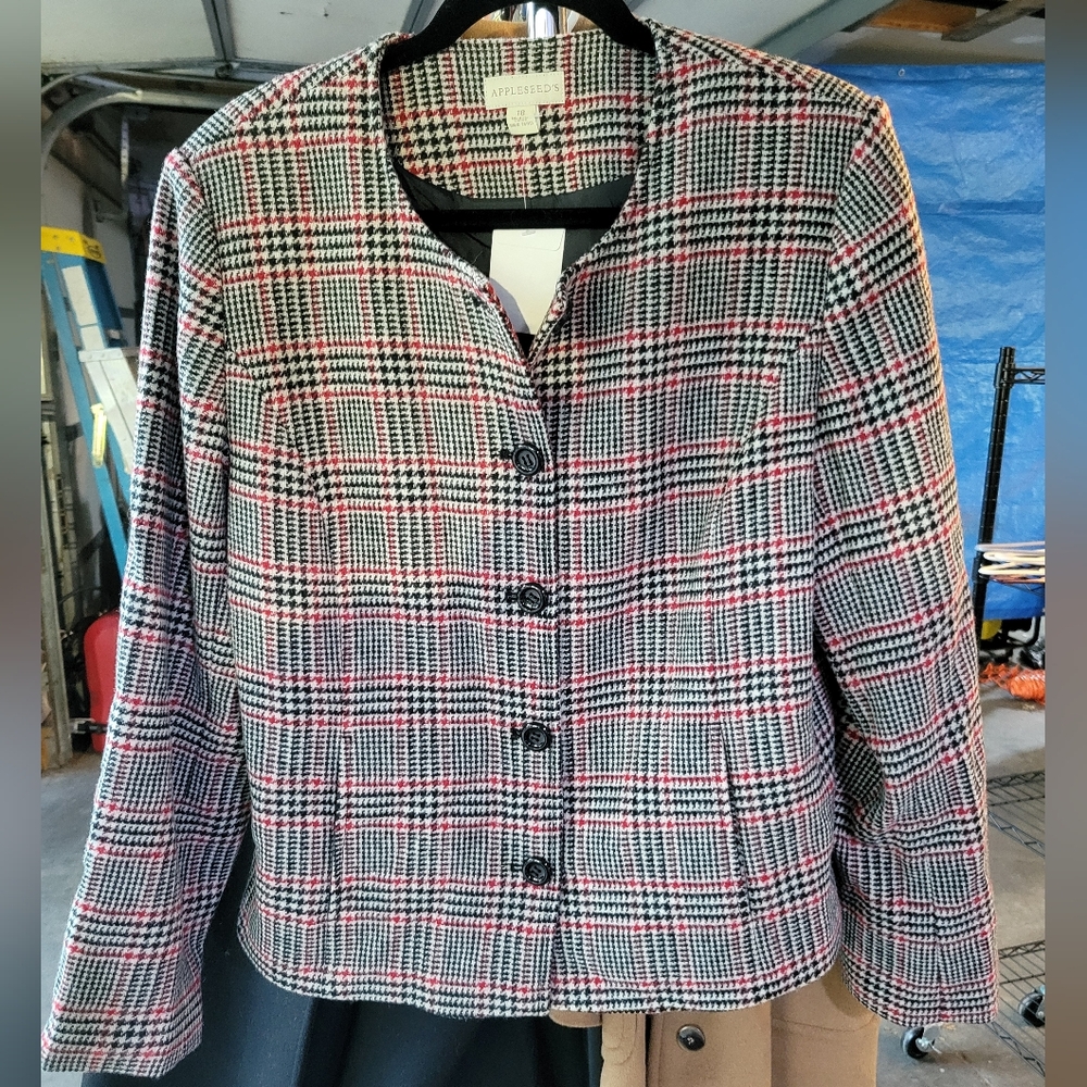 Appleseed's size 18 100% Wool suit jacket